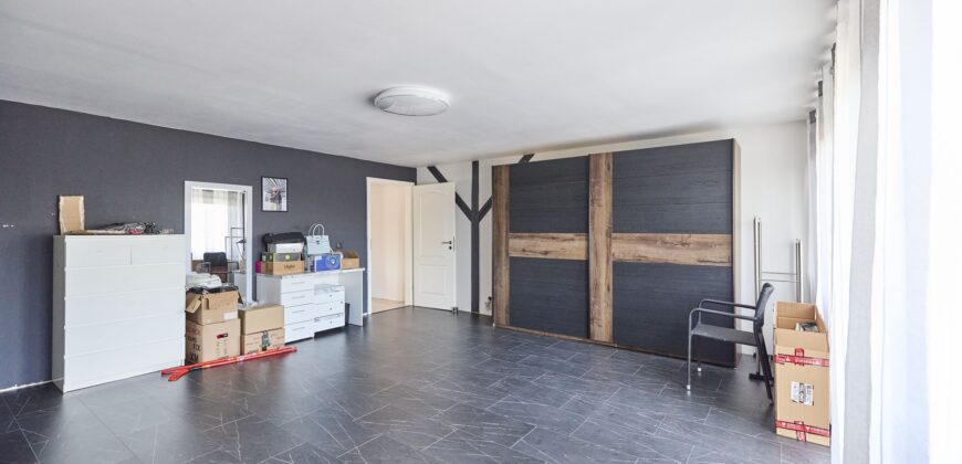 Freistehendes Haus mit hochwertiger Ausstattung und großem Grundstück in Sinzig-Franken